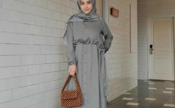 daily wear, daily wear hijab, Hijab, hijab daily, hijab hitam, hijab modis, hijabers, inspirasi hijab, Inspirasi Mix & Match Hijab serba Hitam, kerudung, kerudung hitam, muslimah ootd, nisa cookie, ootd hijab, ootd muslimah, ootd nisa cookie, outfir of the day, outfit daily, outfit hijab, outfit kekinian, Outfit of The Day, padu padan hijab hitam, padu padang kerudung hitam, style hijab kekinian, ootd gamis , gamis kekinian , ootd gamis kekinian , ootd gamis anak muda, ootd gamis cantik, ootd gamis, gamis kekinian, gamis lucu, gamis anak muda