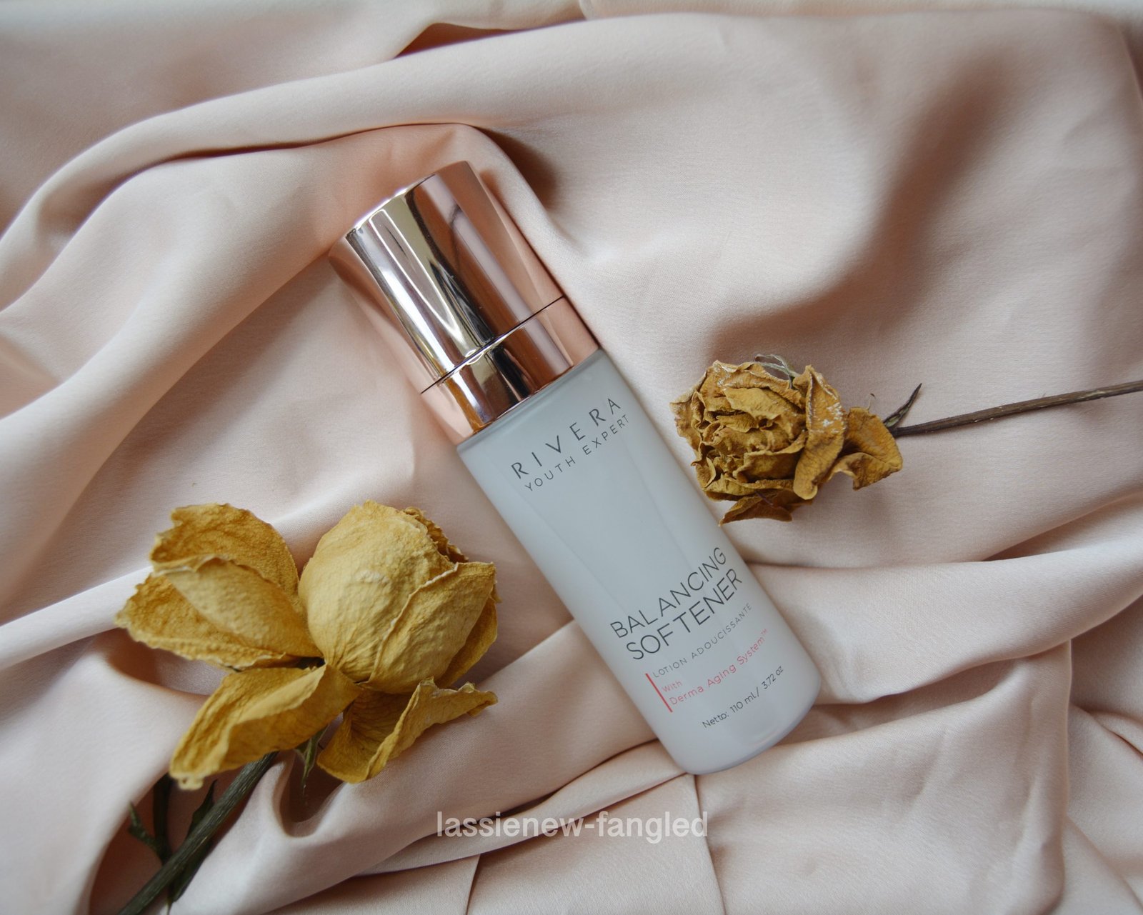 essence untuk anti aging, review balancing softener essence, review essence rivera, review produk rivera, review rivera essence, rivera balancing softener, rivera balancing softener essence, rivera cosmetics, rivera essence, rivera skincare, rivera youth expert