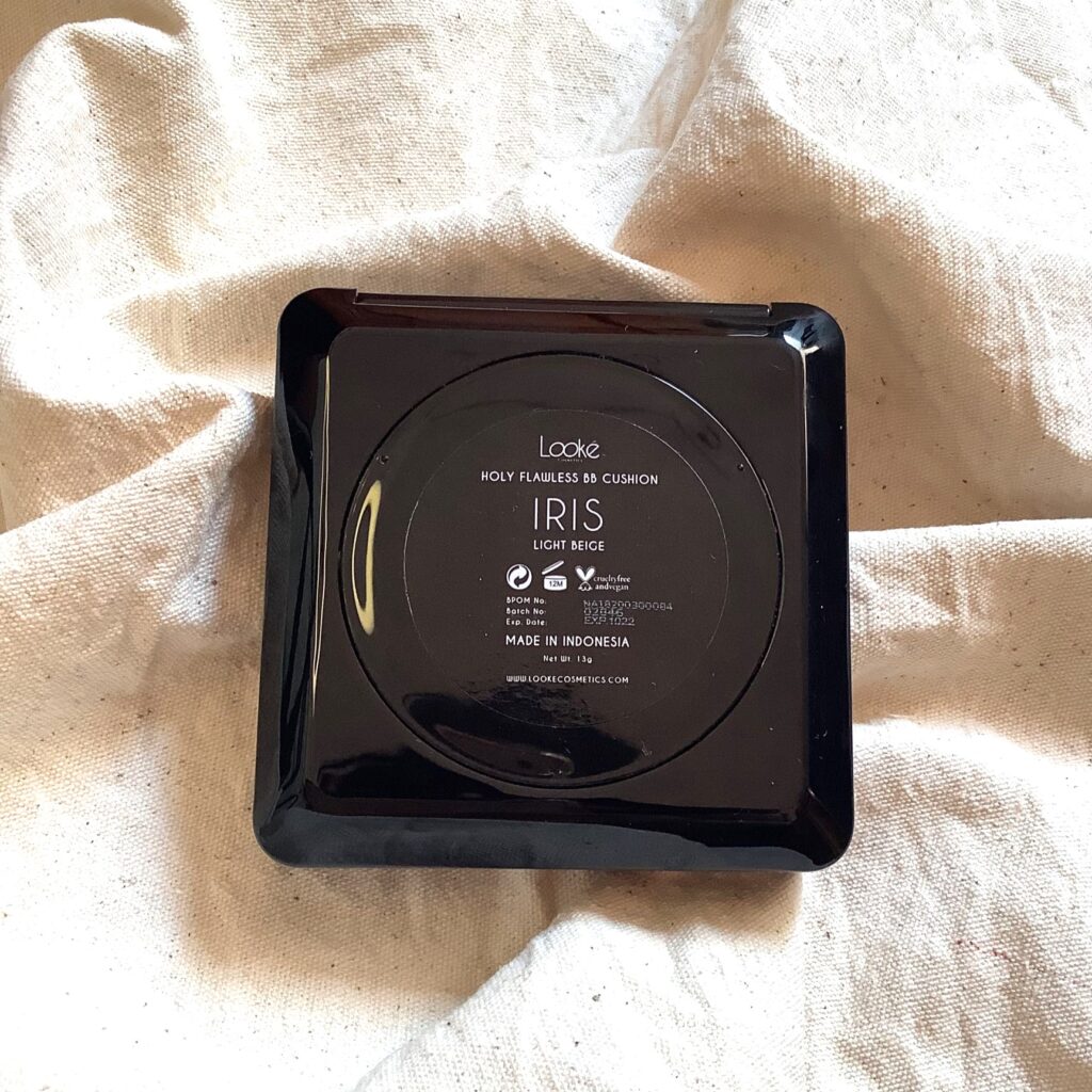 Looke Holy Smooth Flawless BB Cushion Review All Shades & Swatches - Packaging 6