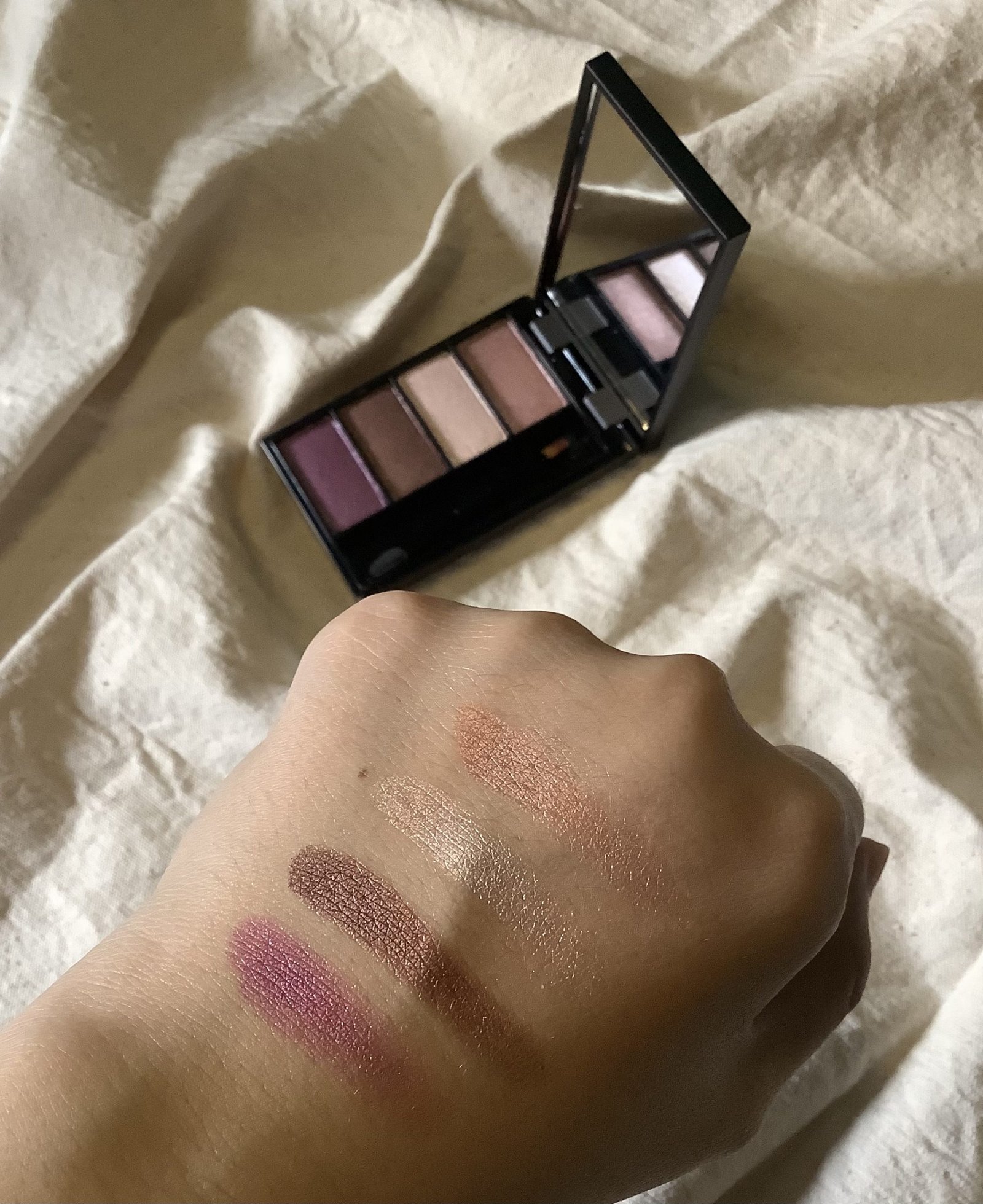 viva, review viva, eyeshadow viva, review viva queen eyeshadow