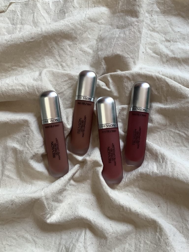 bedak Revlon, eyeliner Revlon, eyeshadow Revlon, foudation Revlon, lipstick Revlon, lipstik nude, lipstik Revlon, make up brand lokal, makeup murah, mascara Revlon, pensil alis Revlon, pinsil alis, rekomendasi eyeliner, rekomendasi eyeshadow. rekomendasi pensil alis, rekomendasi foundation, rekomendasi lipstik nude, rekomendasi mascara, review bedak Revlon, review eyeliner Revlon, review eyeshadow Revlon, review foudation Revlon, review lipstick Revlon, review mascara Revlon, review pensil alis Revlon, review Revlon, review Revlon cosmetics, Revlon, Revlon brand lokal, Revlon cosmetics, produk terbaru revlon, revlon, review revlon