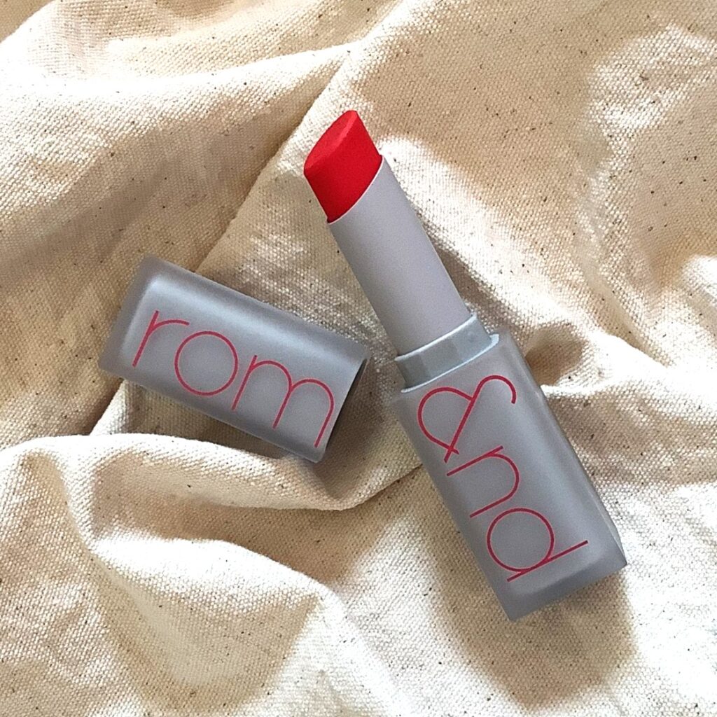 Review Romand Zero Matte Lipstick With Swatches 2