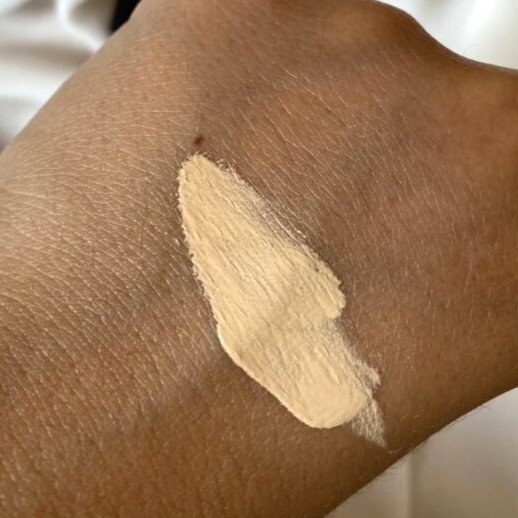 Pixy UV Whitening 4 Beauty Benefits BB Cream Shade 01 Ochre - Swatches