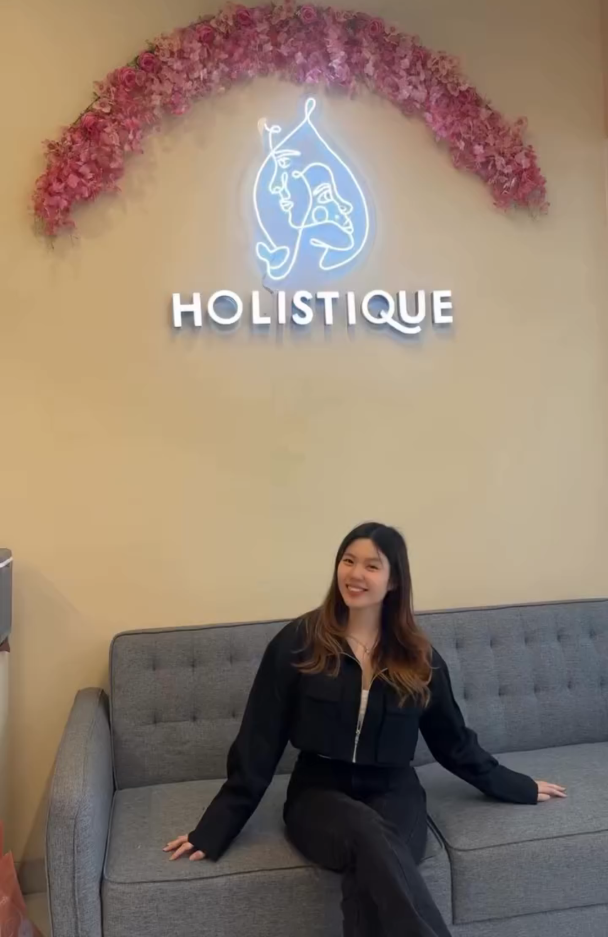 Review Holistique Clinic Jakarta Selatan Facial Treatment & Hasilnya di Kulit